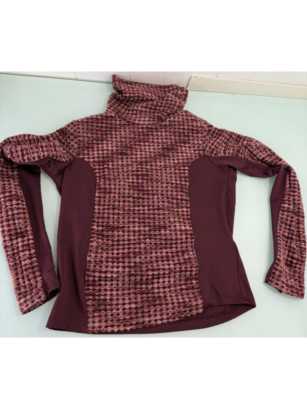 Nike Pro Hyperwarm Top Women's Medium M Burgundy Funnel Neck Pullover 933296-652